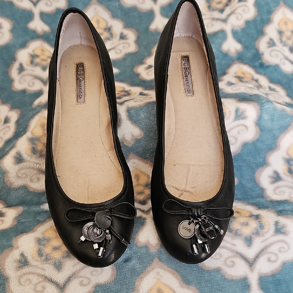 BCBG Leather Ballerina Flats 7.5